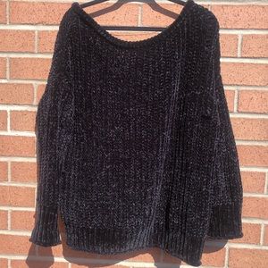 ULTRA SOFT BLACK SWEATER - SCOOPED BACK SIZE XL
